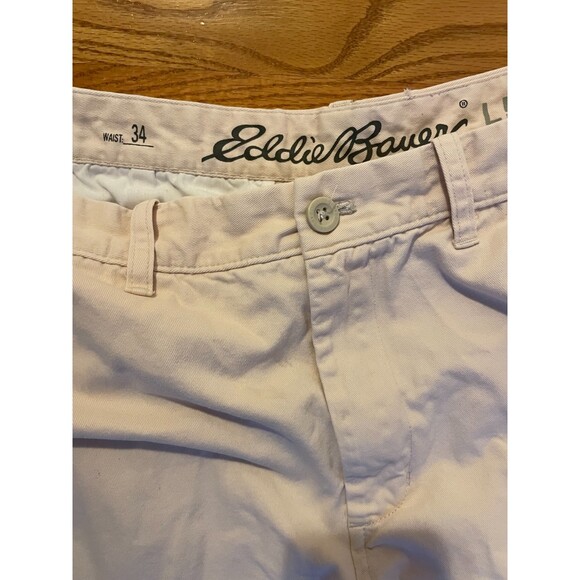 Eddie Bauer Men's Khaki Legend Wash Shorts 32 waist - Picture 2 of 4